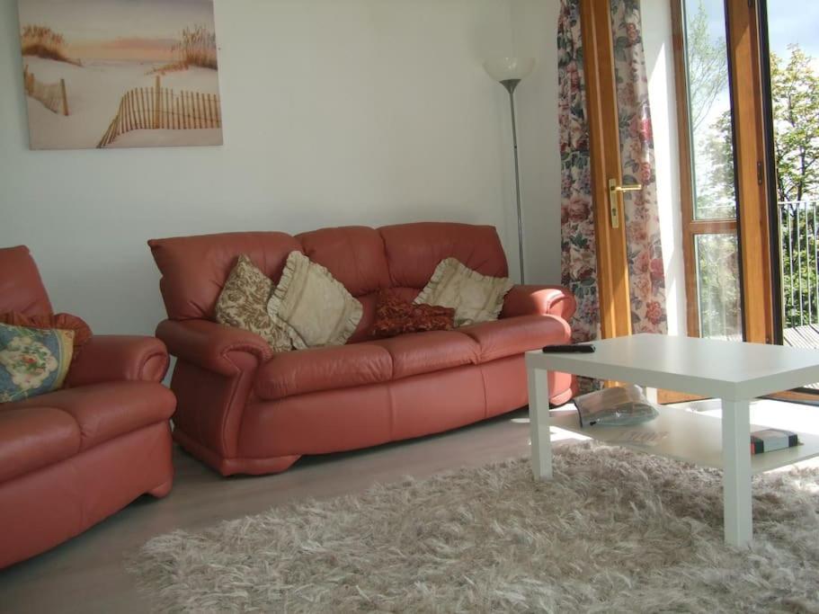 Cottage , Seaside Views, Quiet Beach, Awesome View Pendine Buitenkant foto