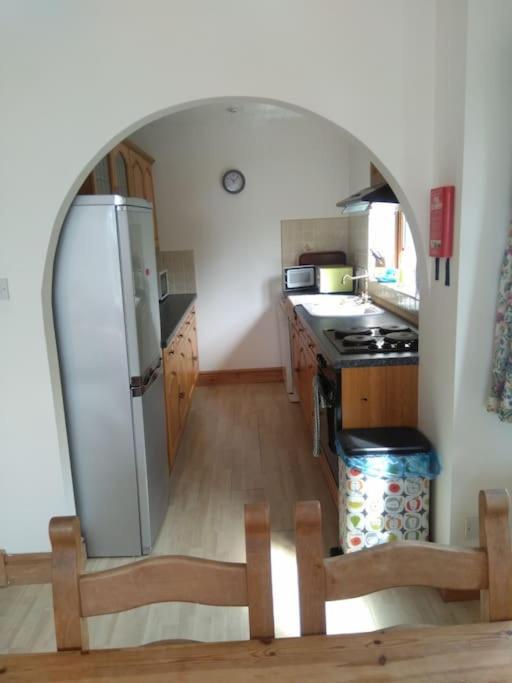 Cottage , Seaside Views, Quiet Beach, Awesome View Pendine Buitenkant foto