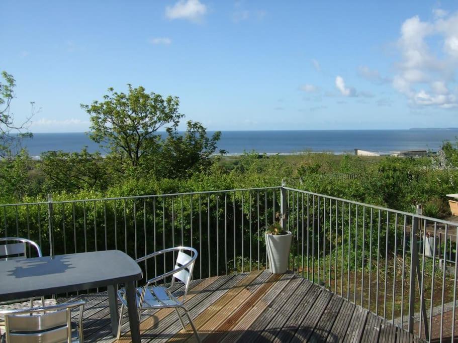 Cottage , Seaside Views, Quiet Beach, Awesome View Pendine Buitenkant foto
